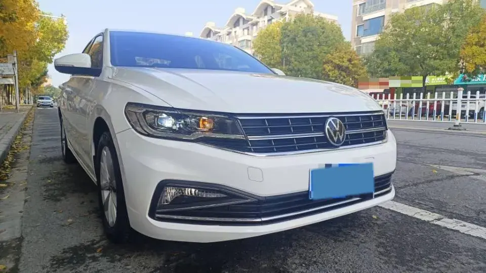 2021 VOLKSWAGEN BORA thumbnail 2