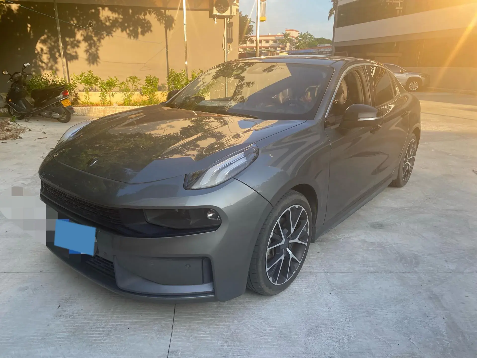 2021 LYNK&CO 03 view 1