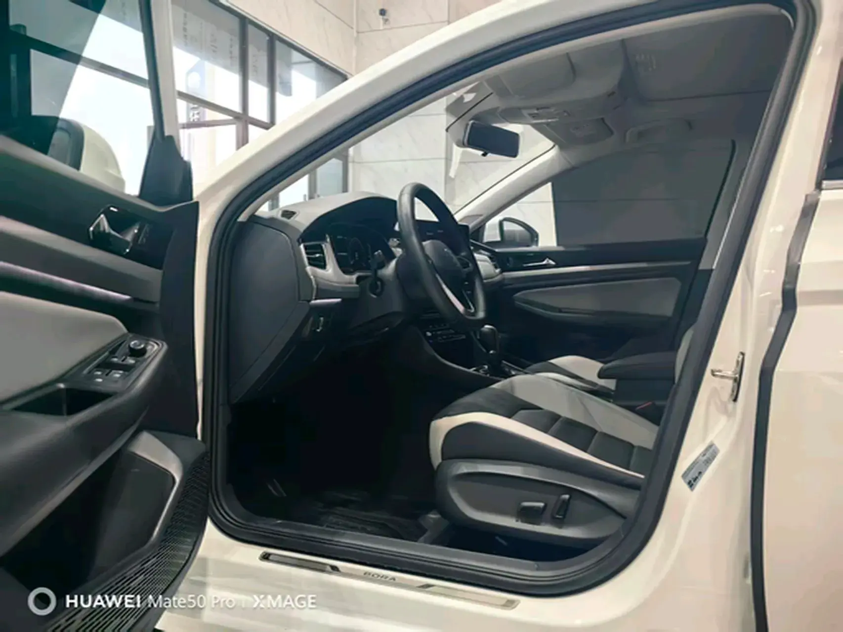 2023 VOLKSWAGEN BORA thumbnail 4