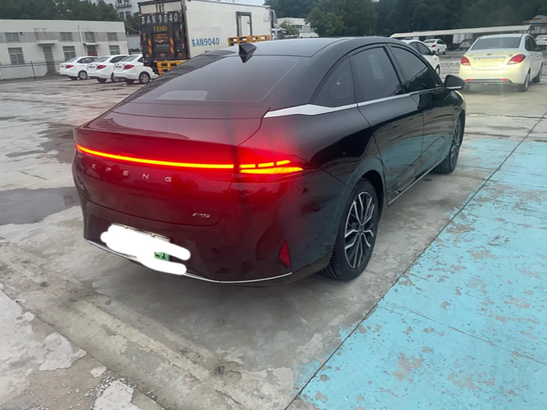 2022 XPENG P5 thumbnail 2