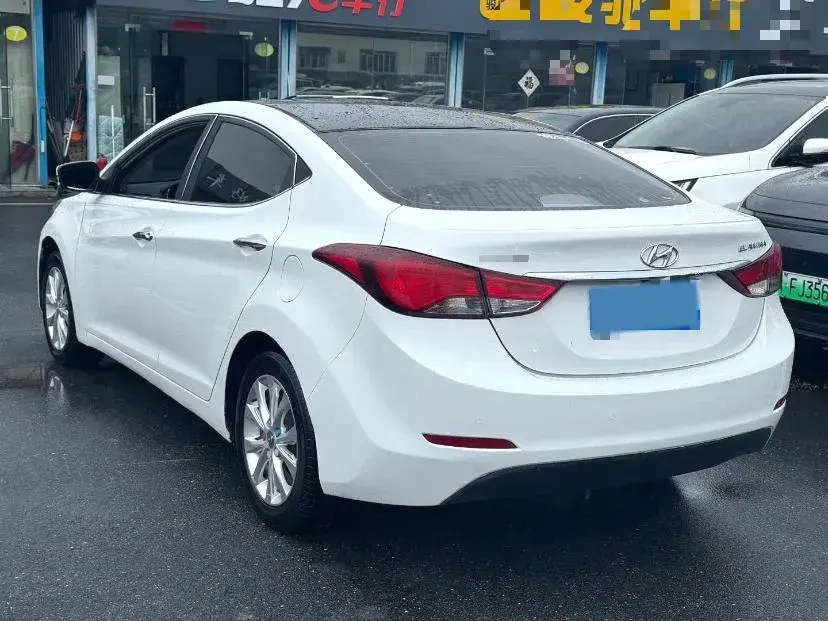 2016 HYUNDAI ELANTRA thumbnail 2