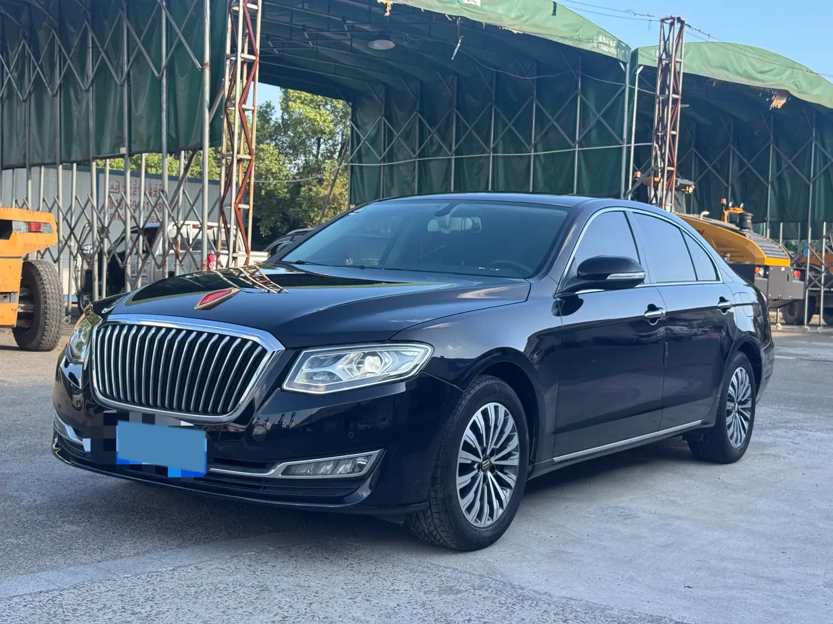 2019 HONGQI H7 view 1
