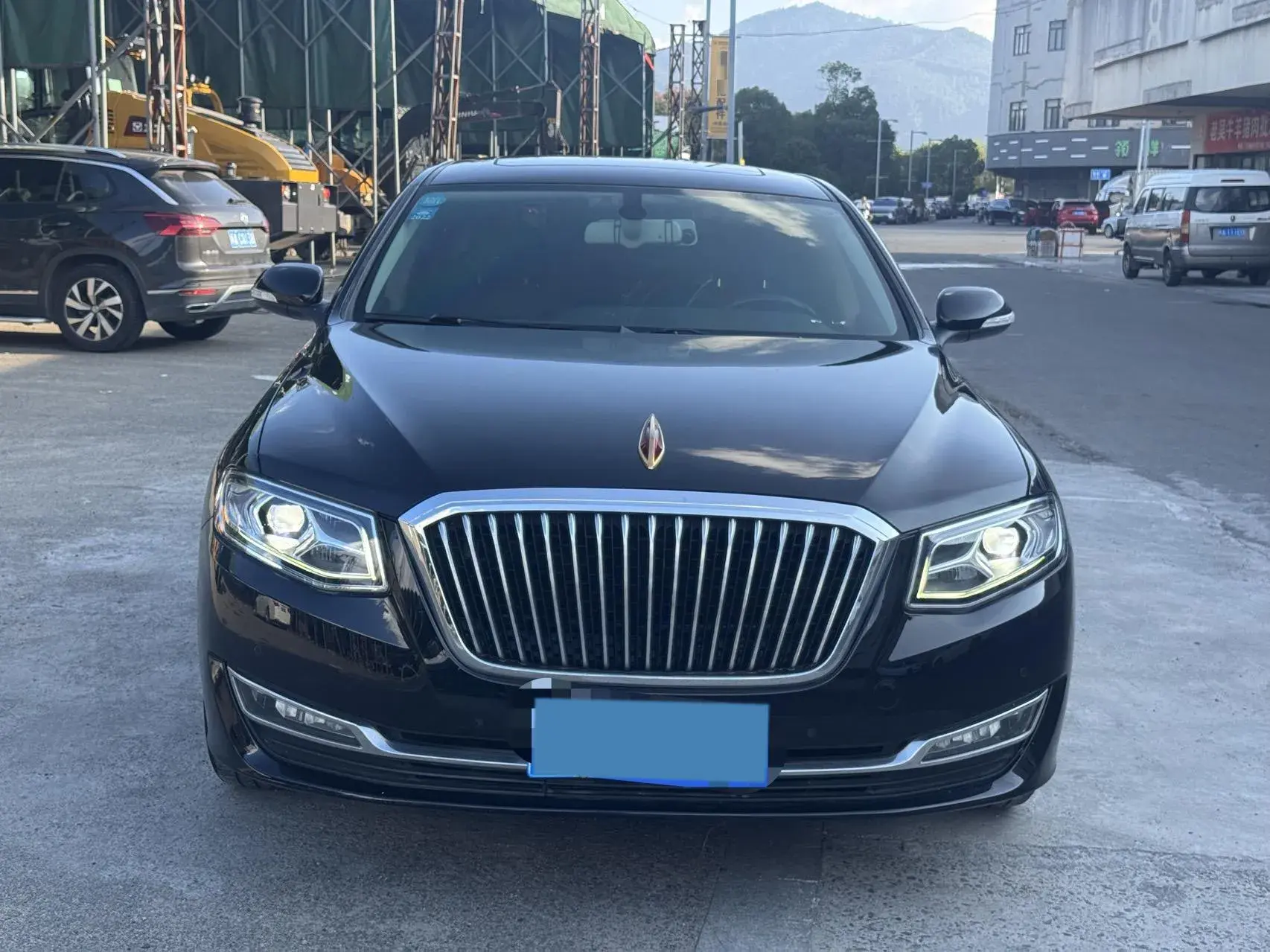 2019 HONGQI H7 thumbnail 2