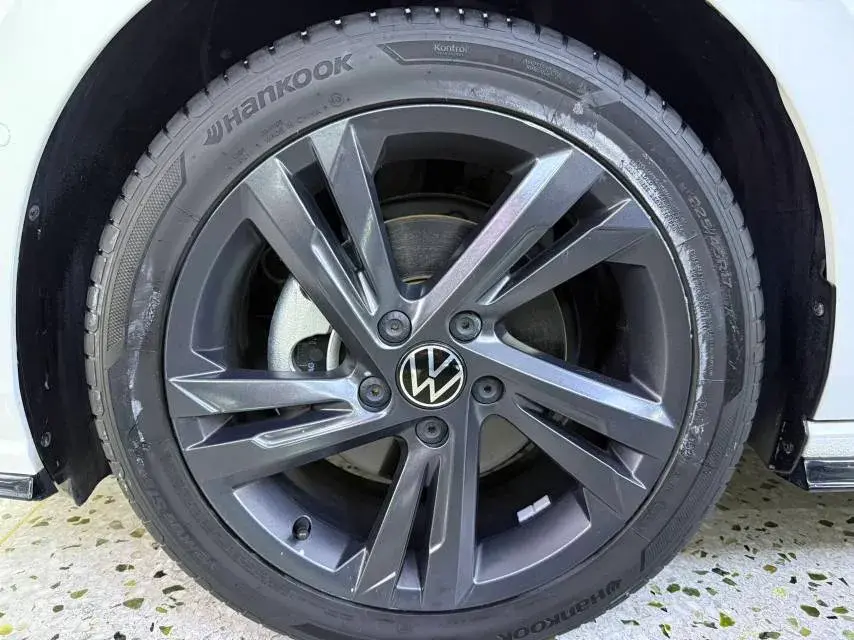 2021 VOLKSWAGEN GOLF thumbnail 4