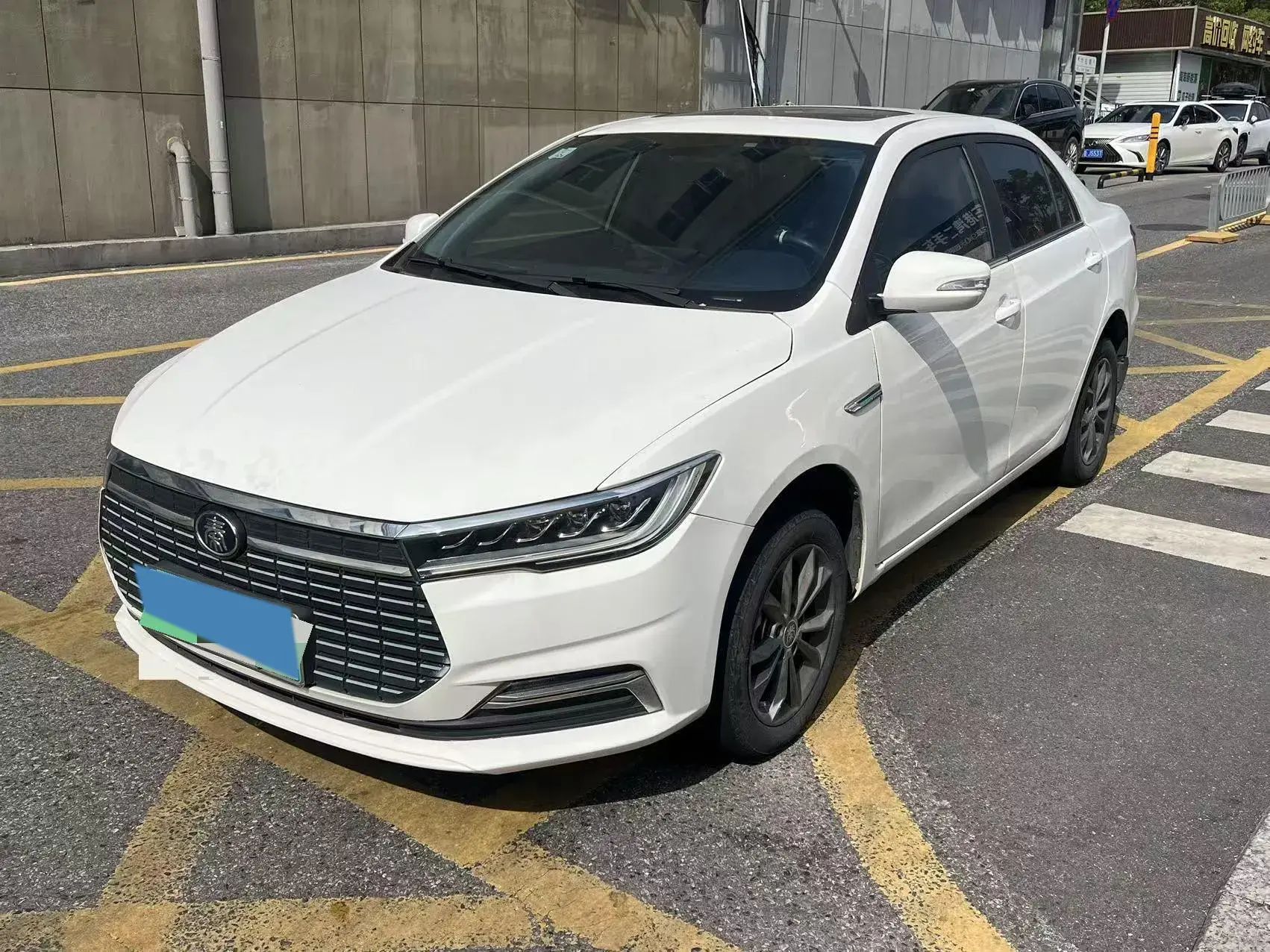 2021 BYD QIN view 1