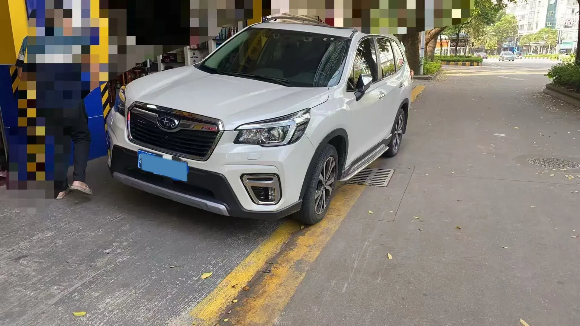 2021 SUBARU FORESTER view 1