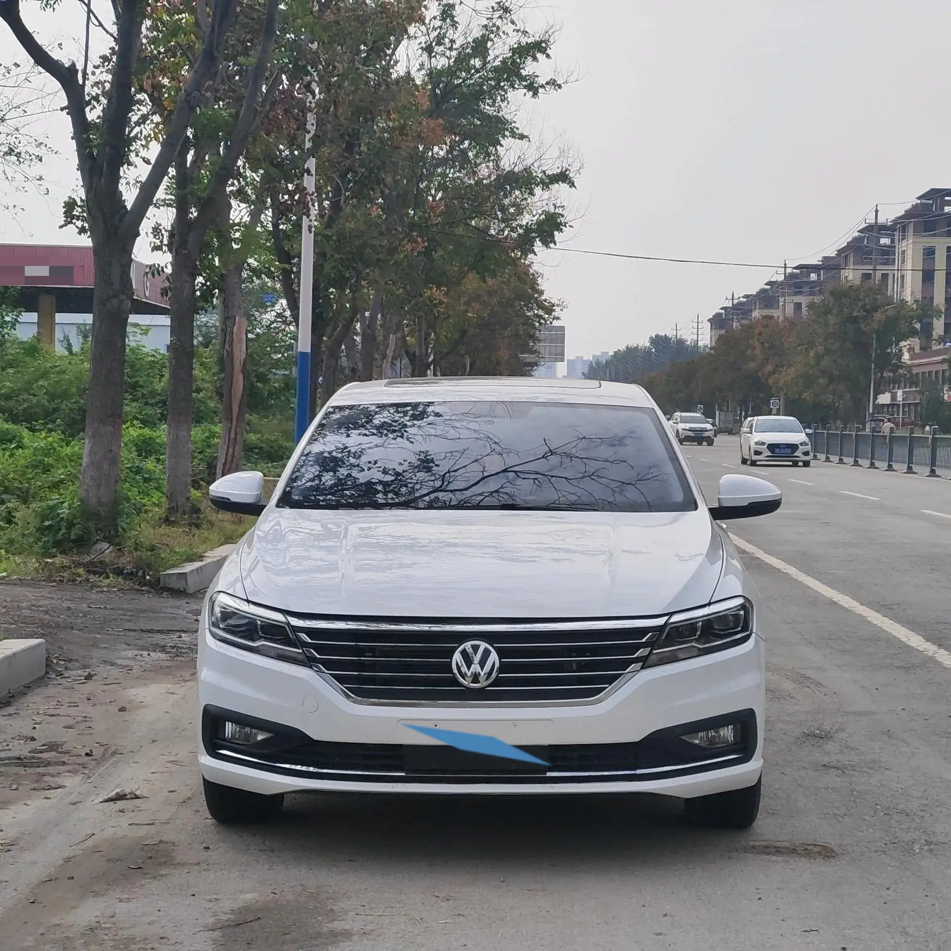 2019 VOLKSWAGEN LAVIDA thumbnail 3