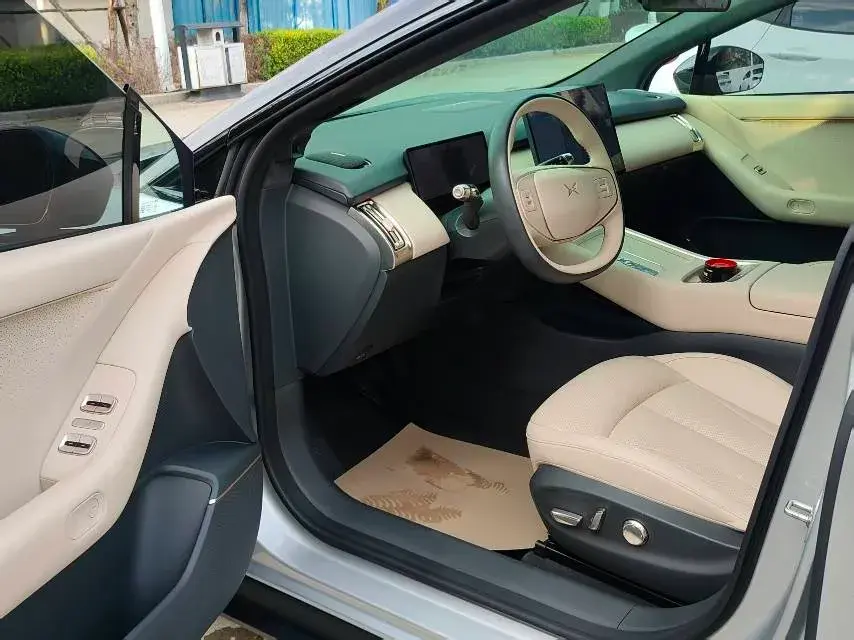 2024 XPENG P7+ thumbnail 4