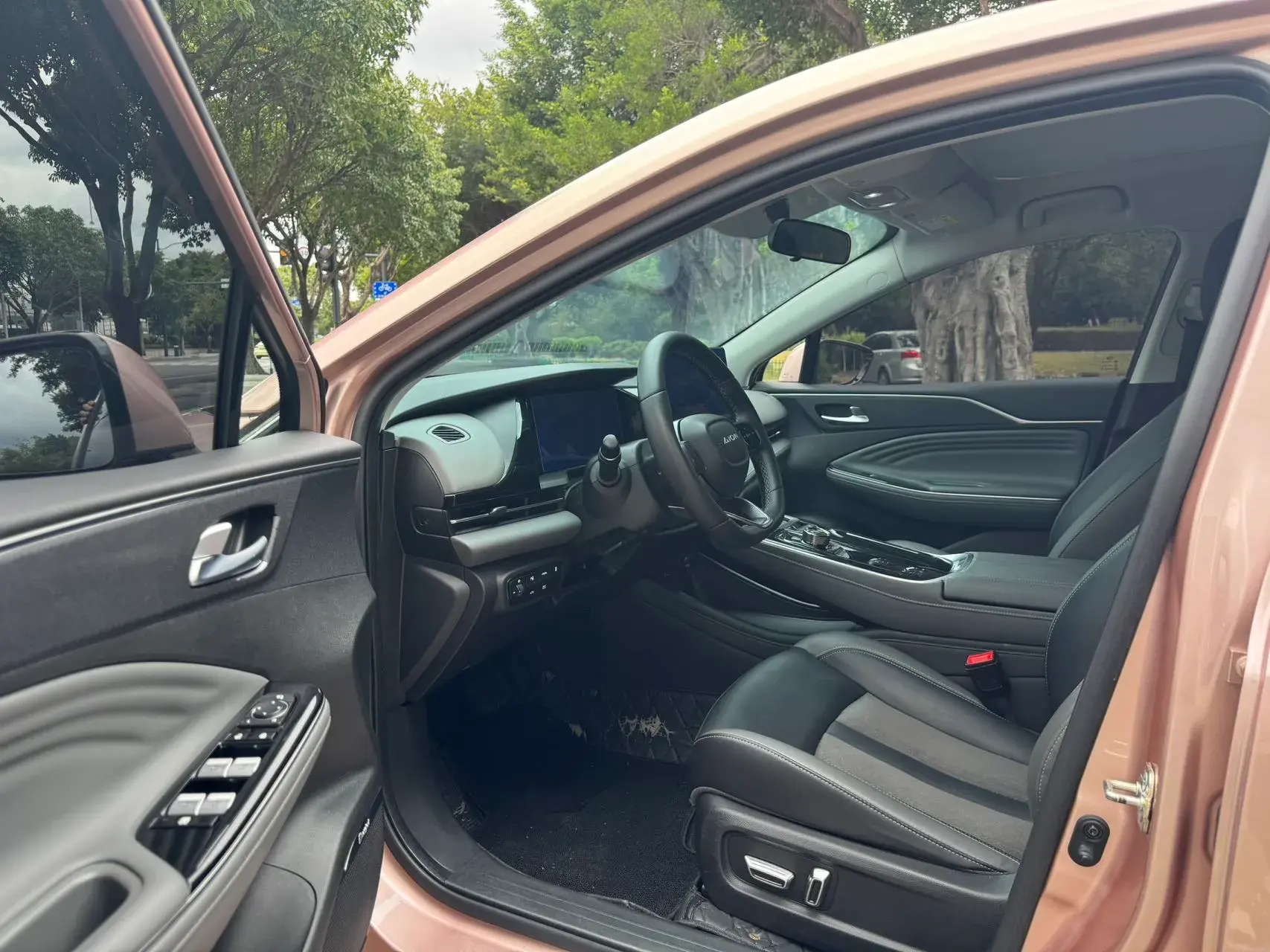 2022 AION S thumbnail 4