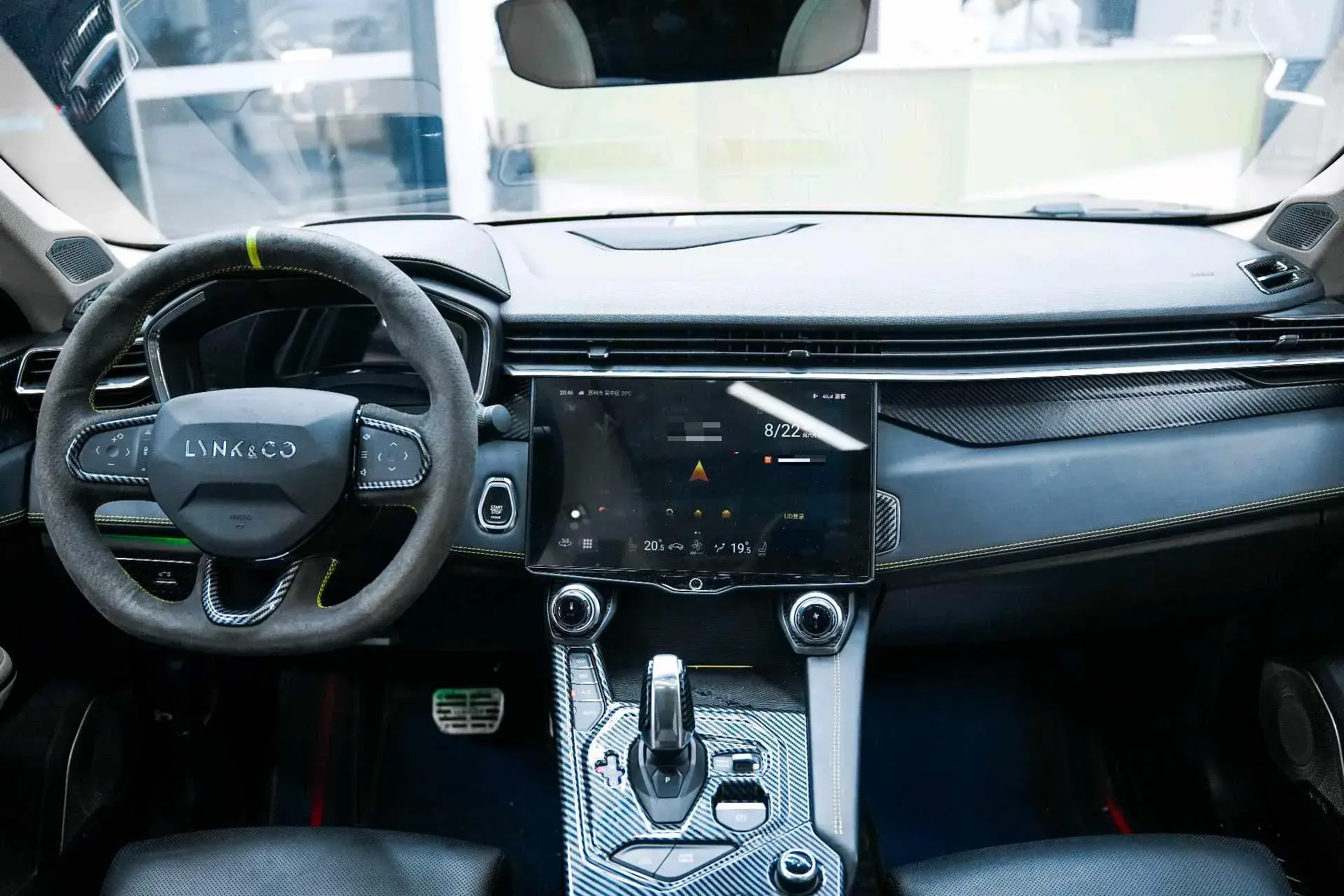 2020 LYNK&CO 05 thumbnail 3