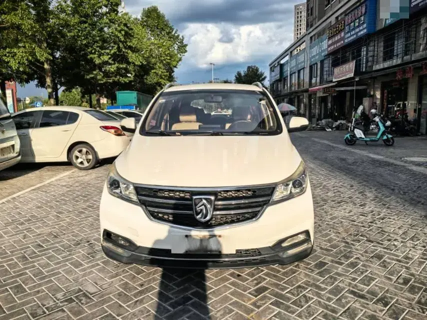 2017 BAOJUN 730 thumbnail 2