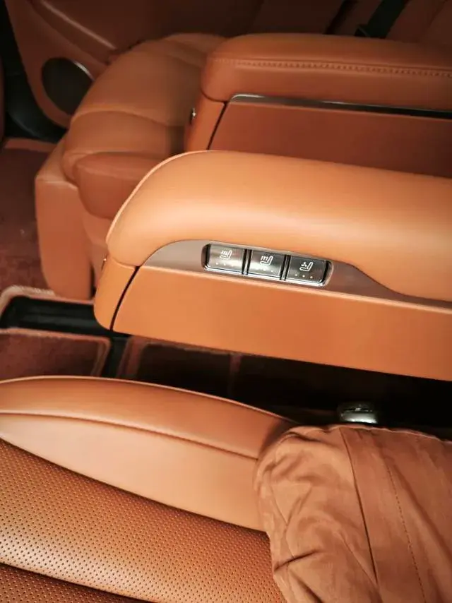 2024 AITO AITO thumbnail 3