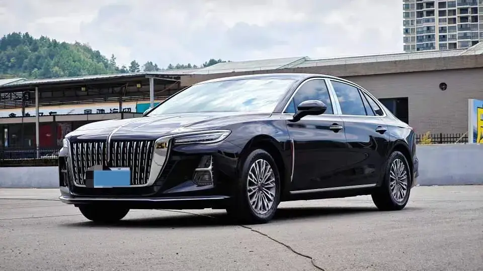 2023 HONGQI H5 view 1