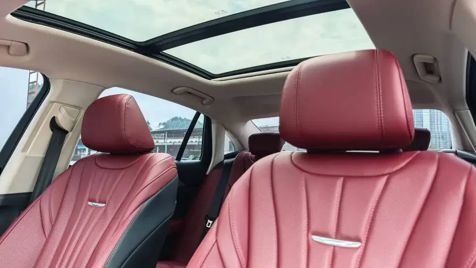 2023 HONGQI H5 thumbnail 4