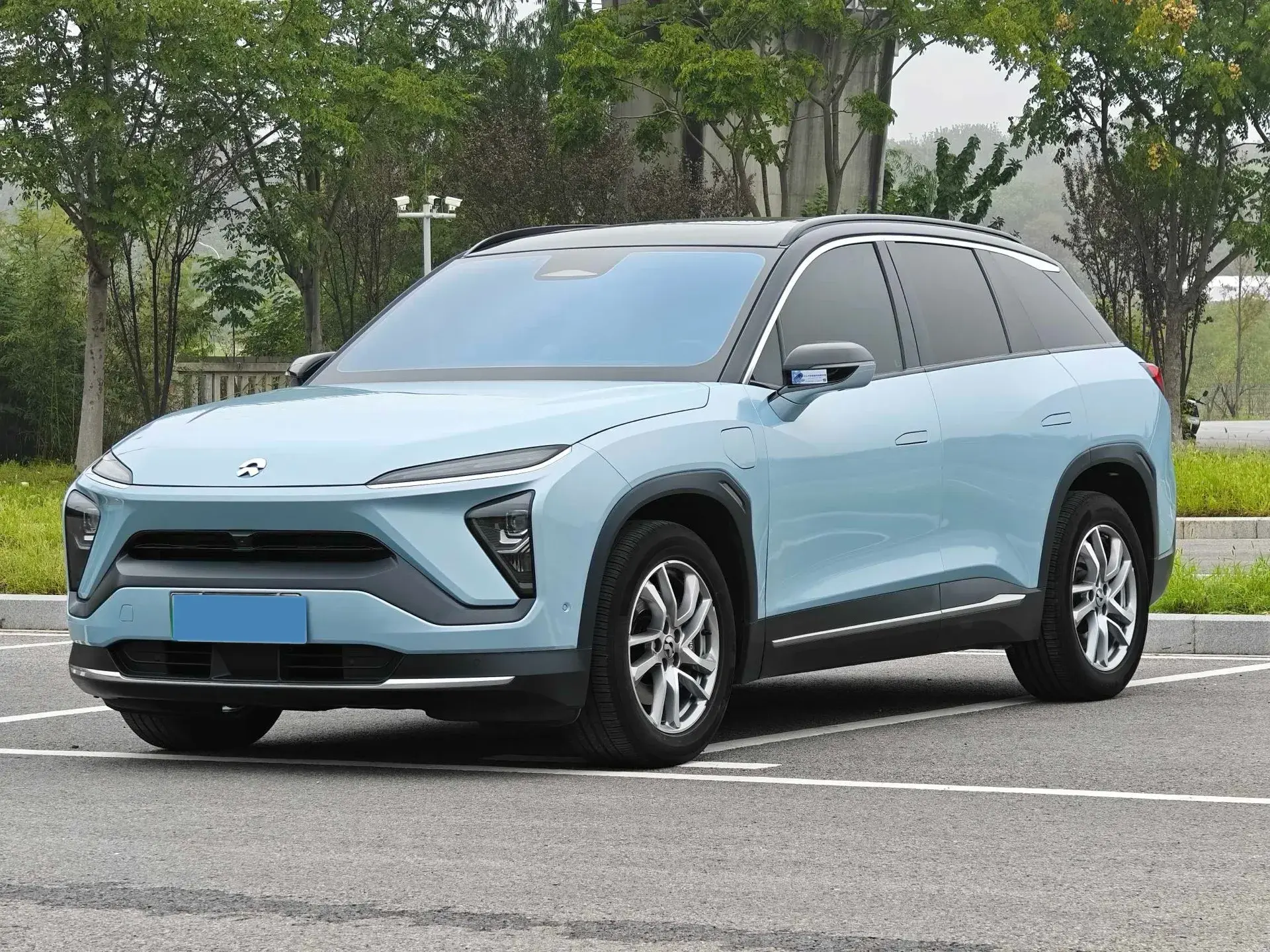 2019 NIO ES6 view 1