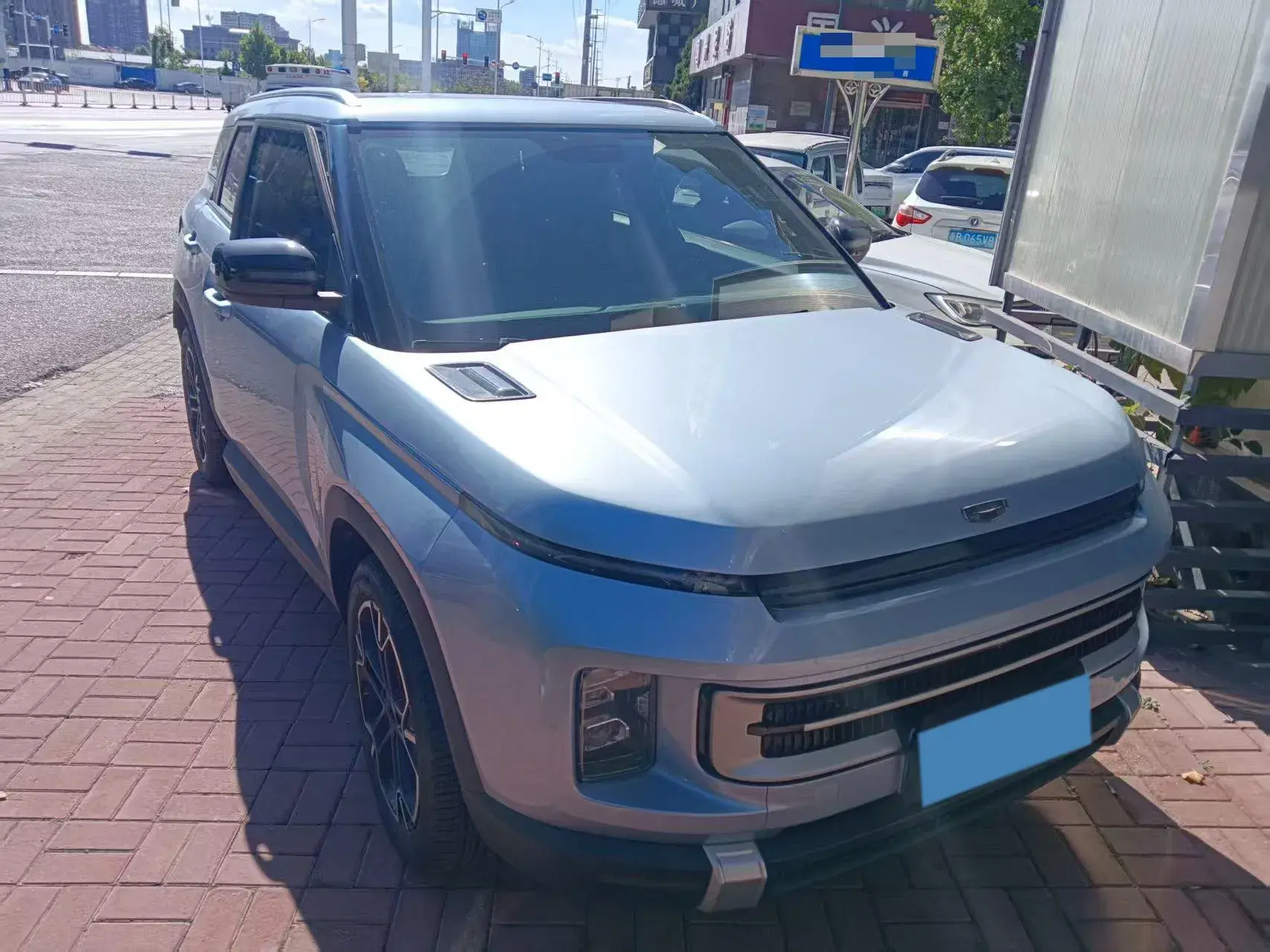 2023 GEELY ICON thumbnail 2