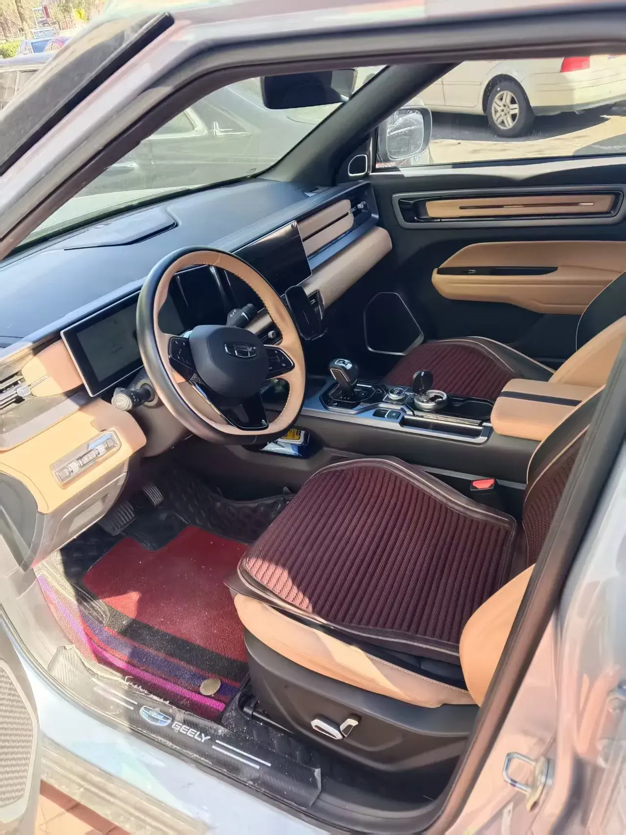 2023 GEELY ICON thumbnail 4