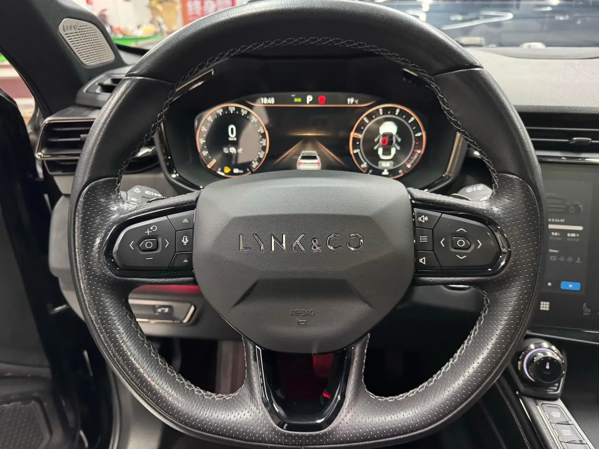 2021 LYNK&CO 01 thumbnail 3