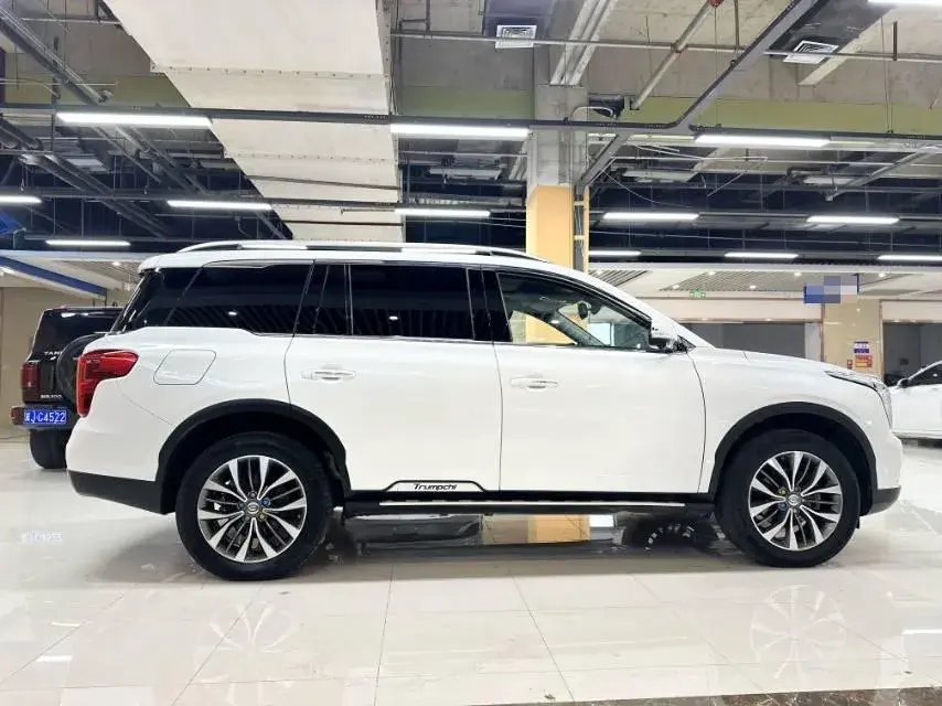 2019 GAC TRUMPCHI thumbnail 4