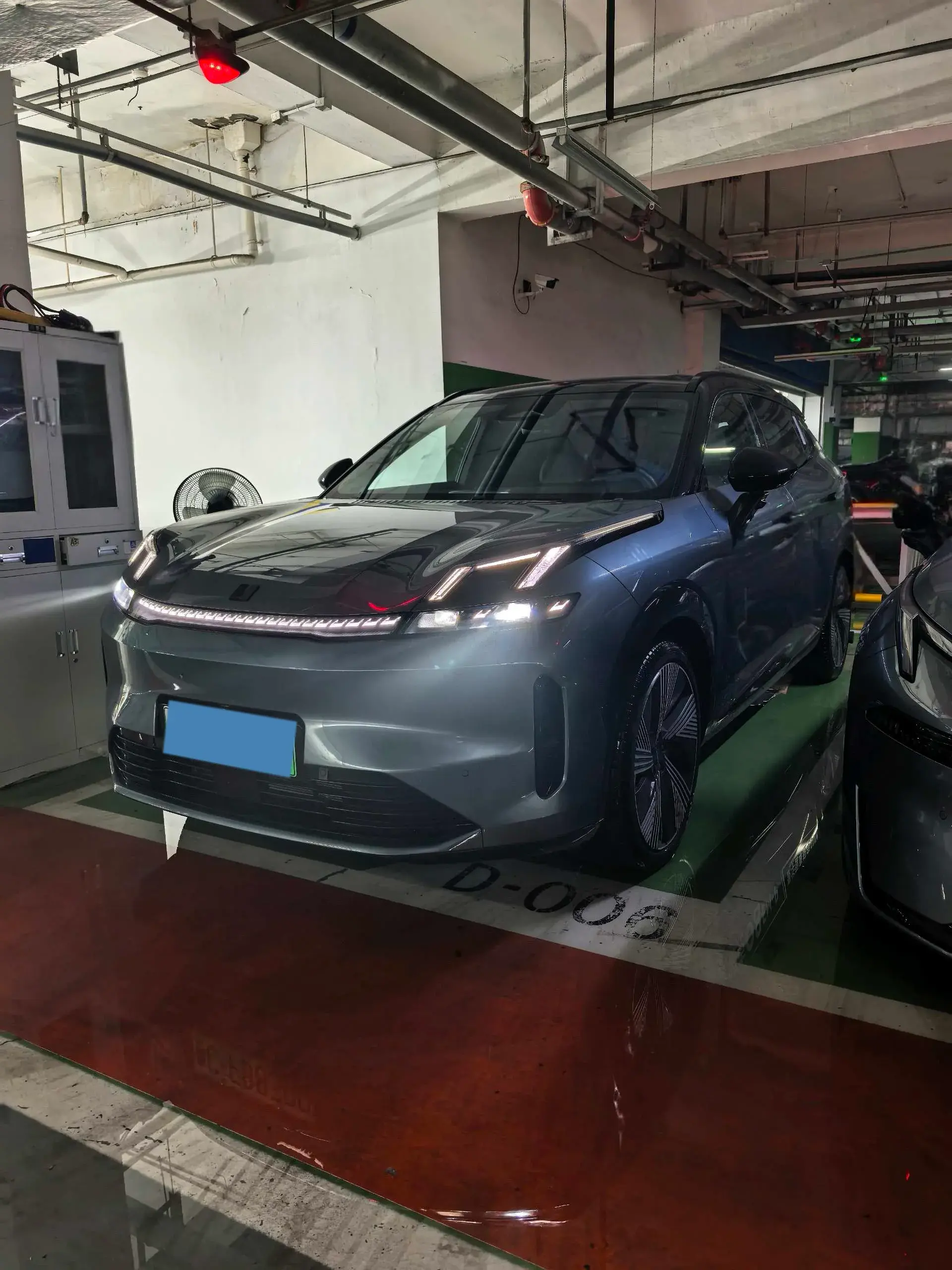 2025 LYNK&CO 08 view 1