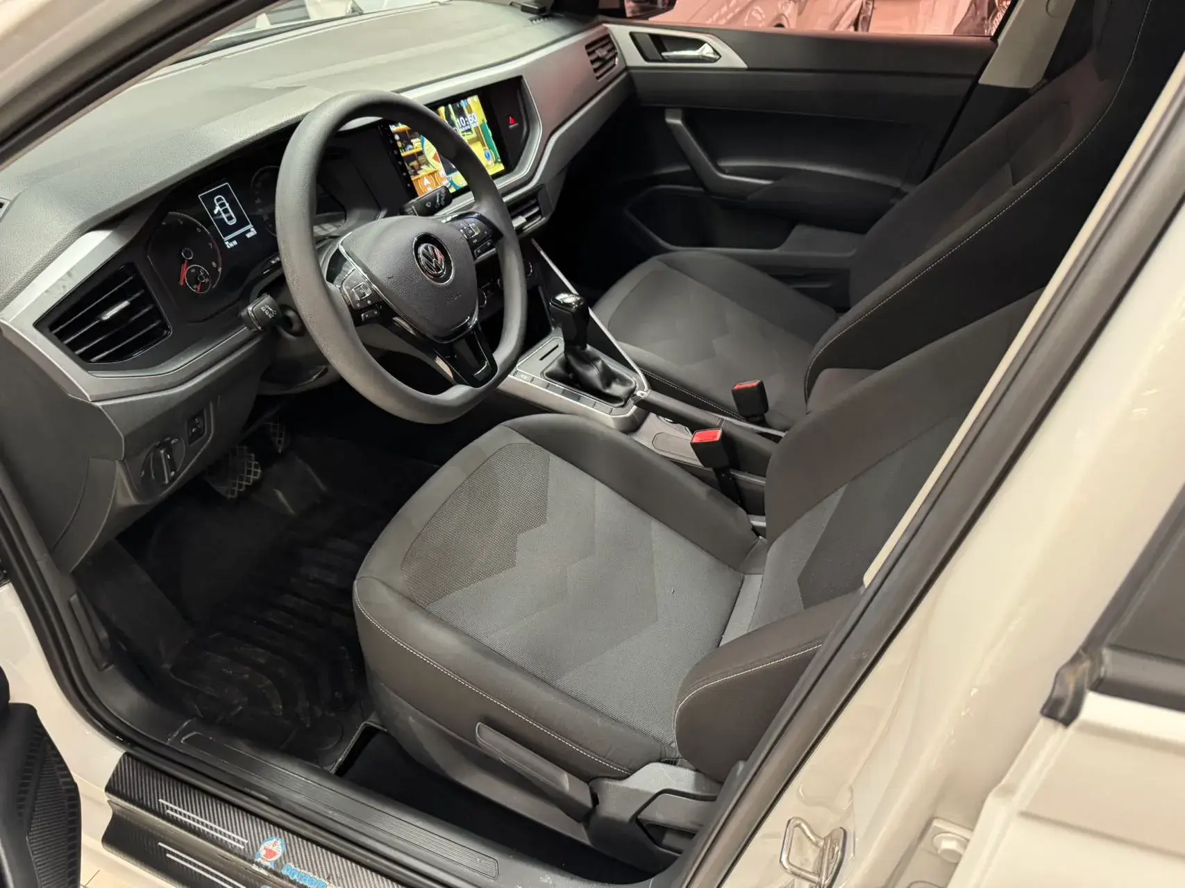 2019 VOLKSWAGEN POLO thumbnail 4