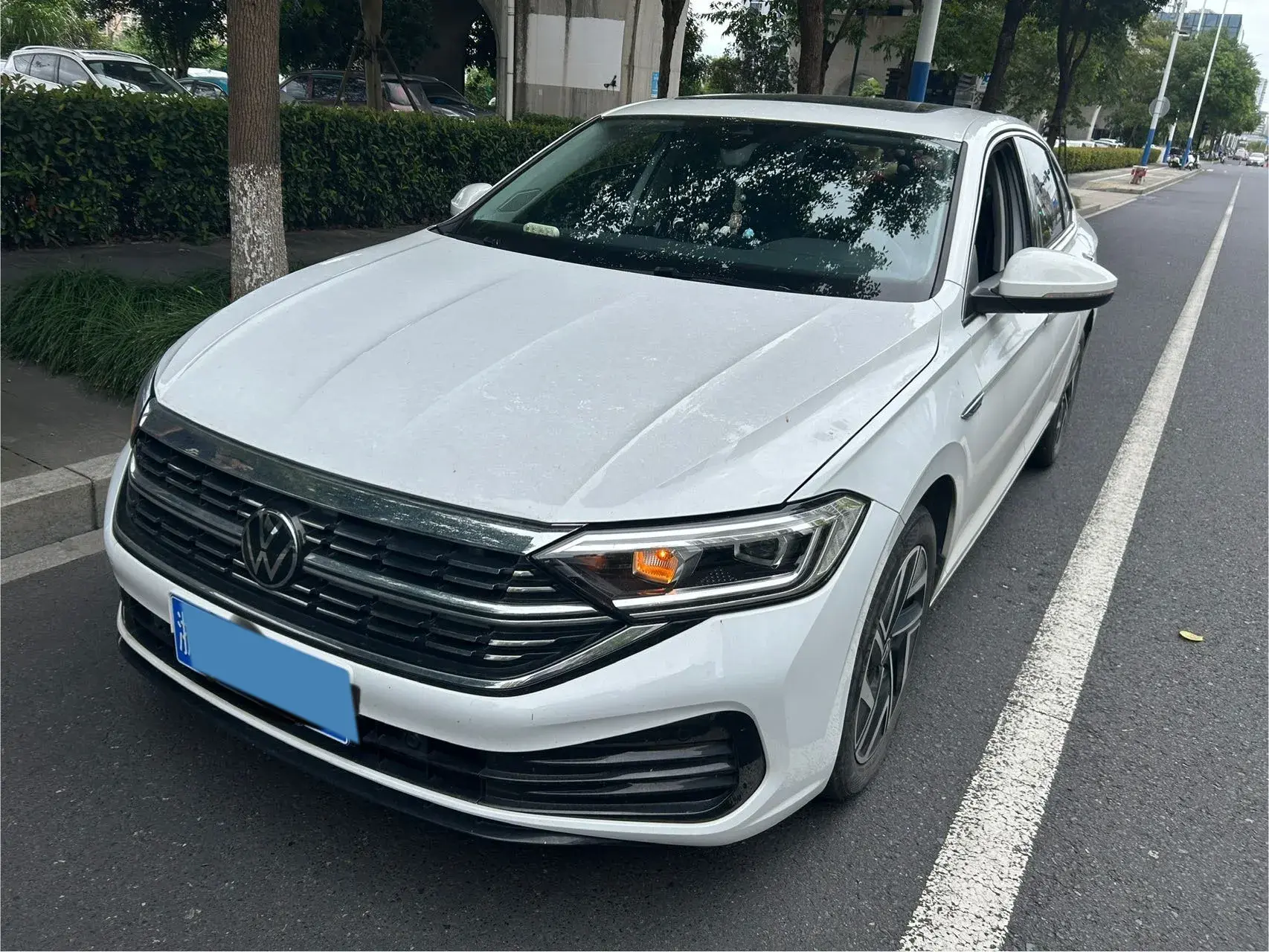 2023 VOLKSWAGEN SAGITAR view 1