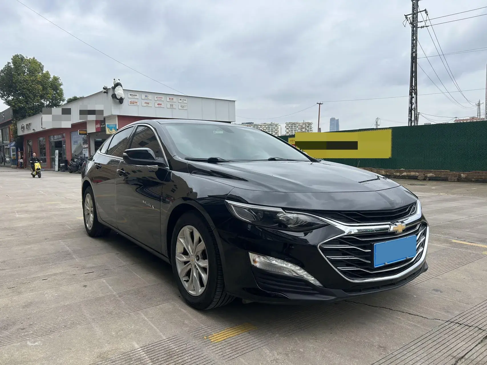 2021 CHEVROLET MALIBU thumbnail 3
