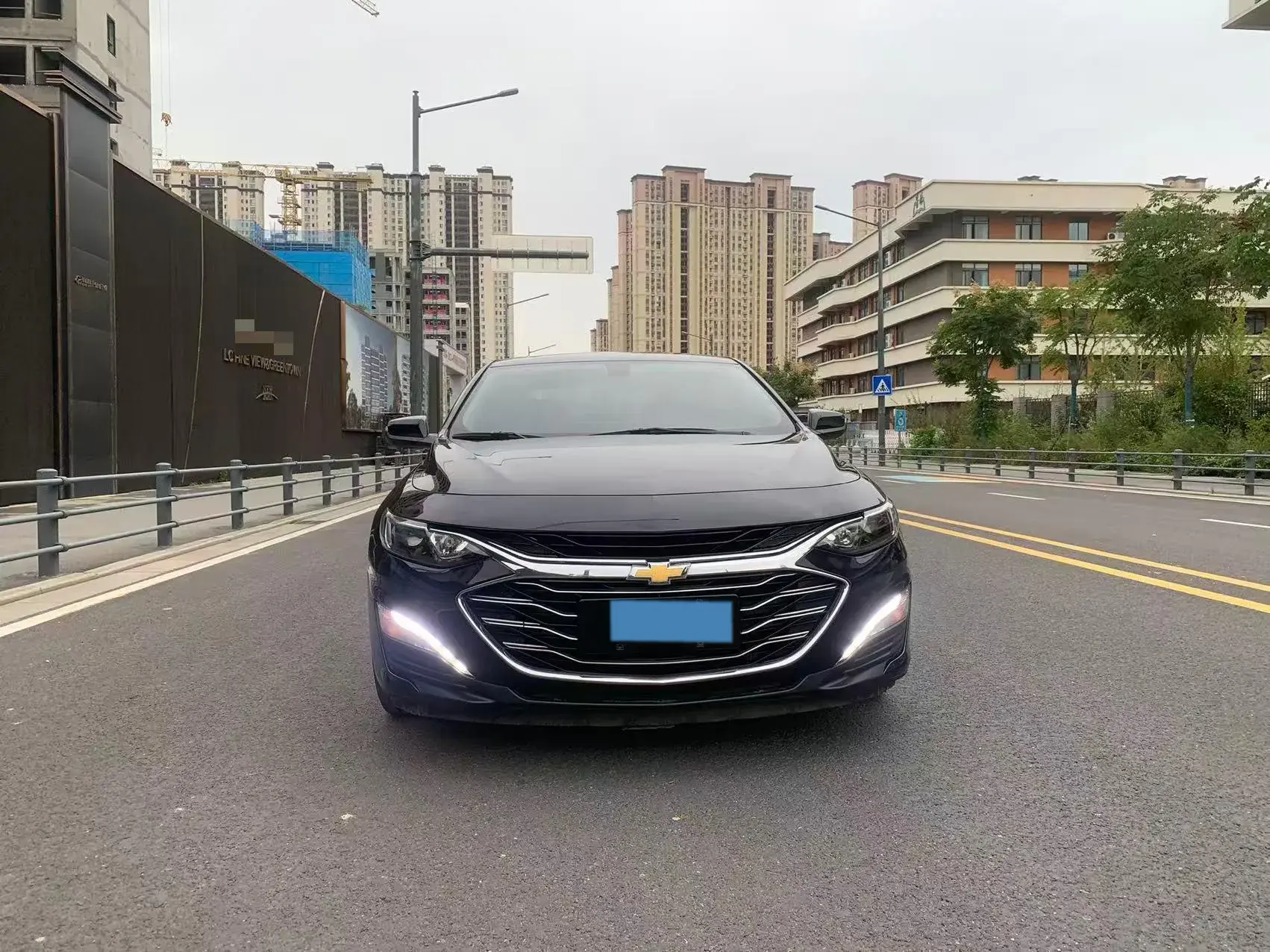 2021 CHEVROLET MALIBU thumbnail 2