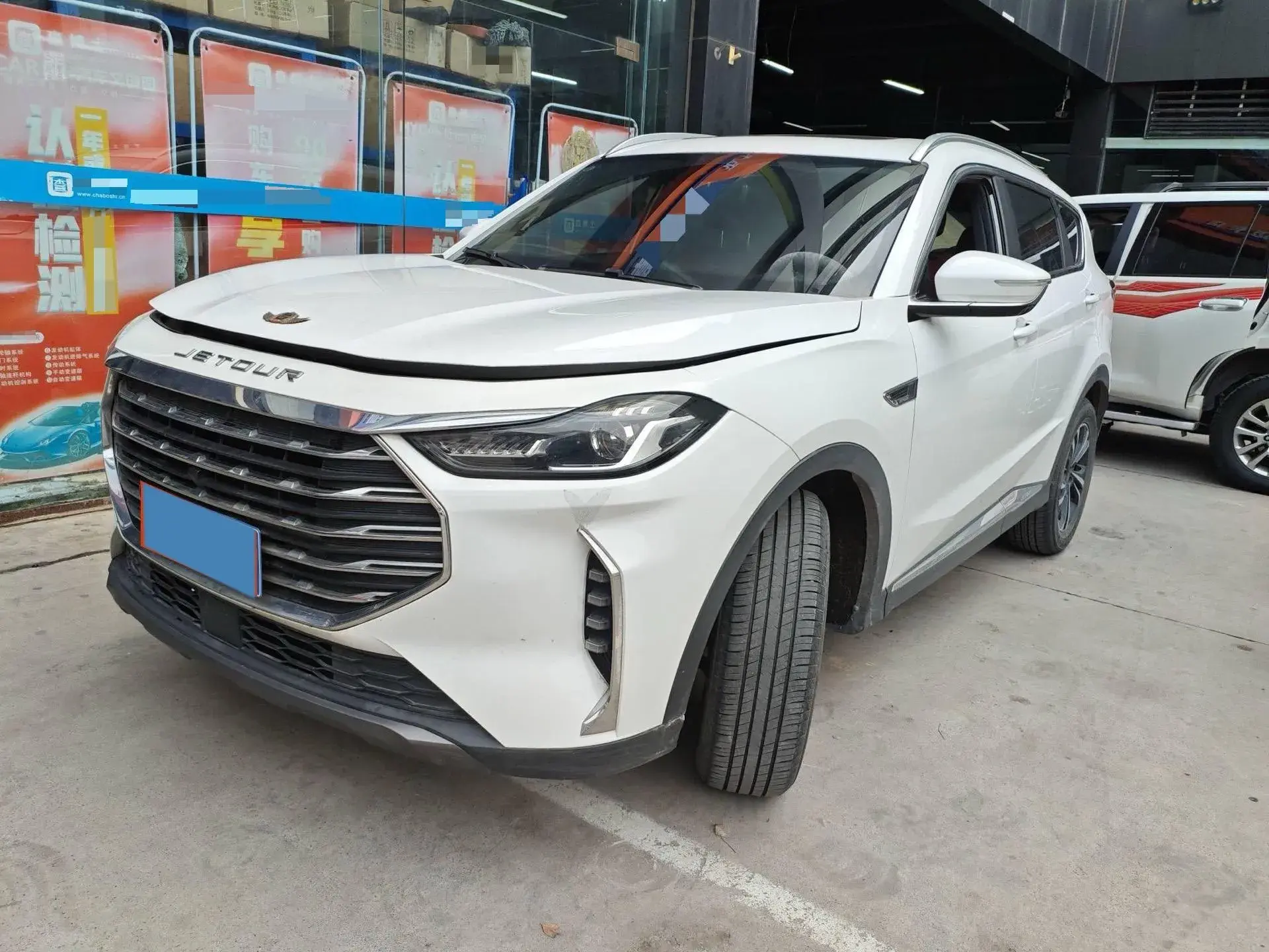 2021 JETOUR X70 view 1