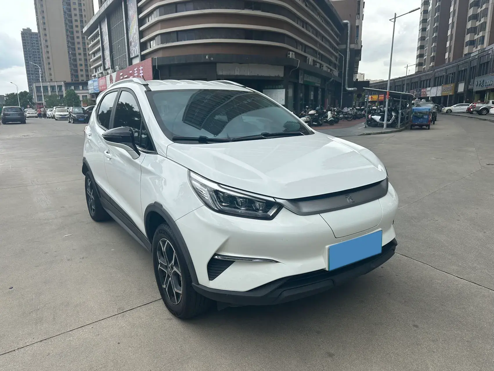 2021 BYD YUAN thumbnail 3