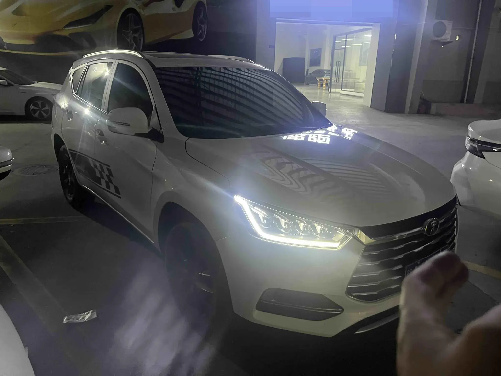 2021 BYD SONG thumbnail 2