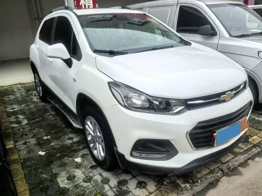 2018 CHEVROLET TRAX thumbnail 3