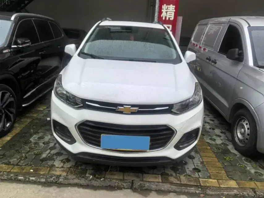 2018 CHEVROLET TRAX thumbnail 2