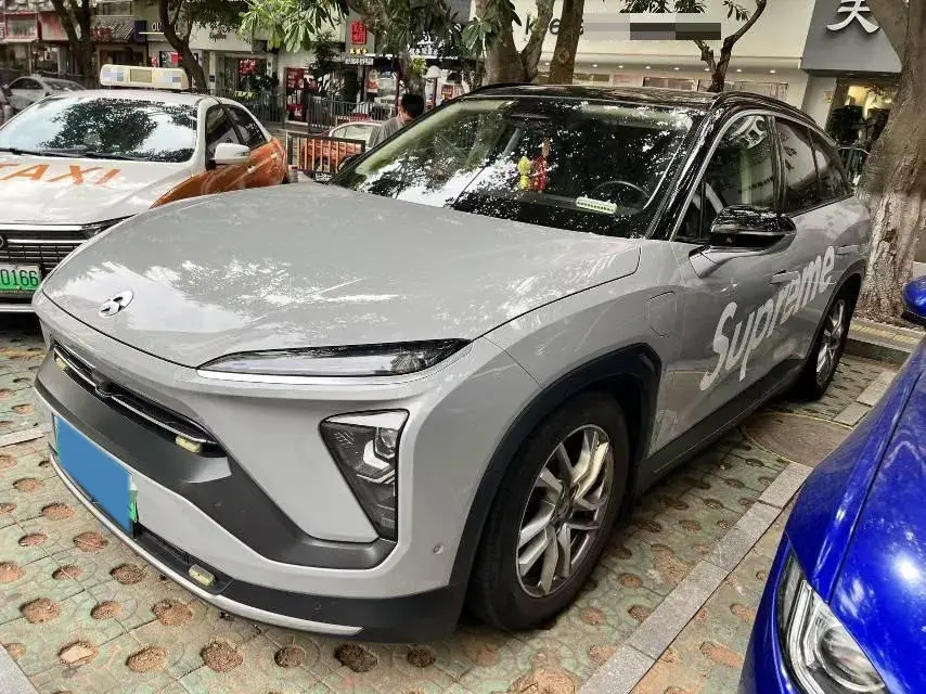 2020 NIO ES6 view 1