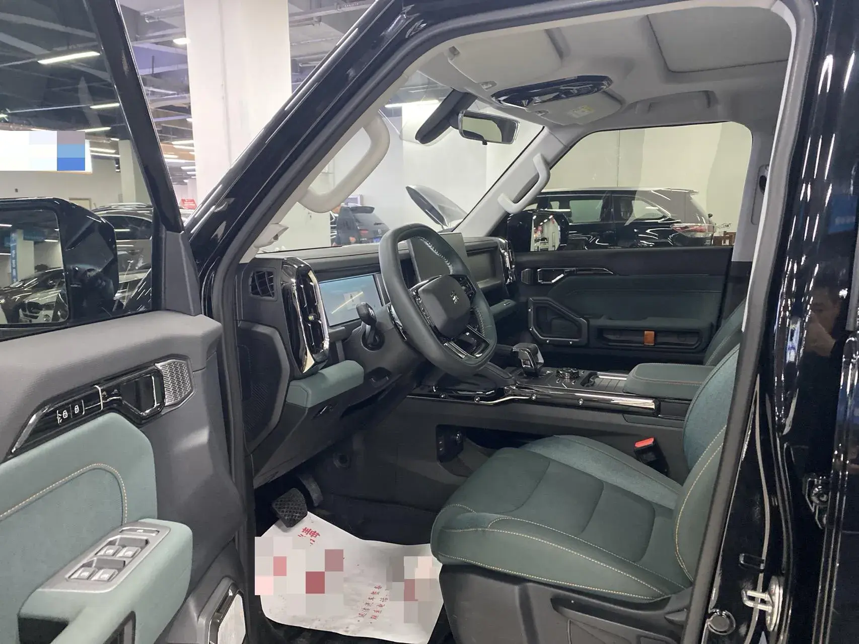 2023 JETOUR TRAVELLER thumbnail 2