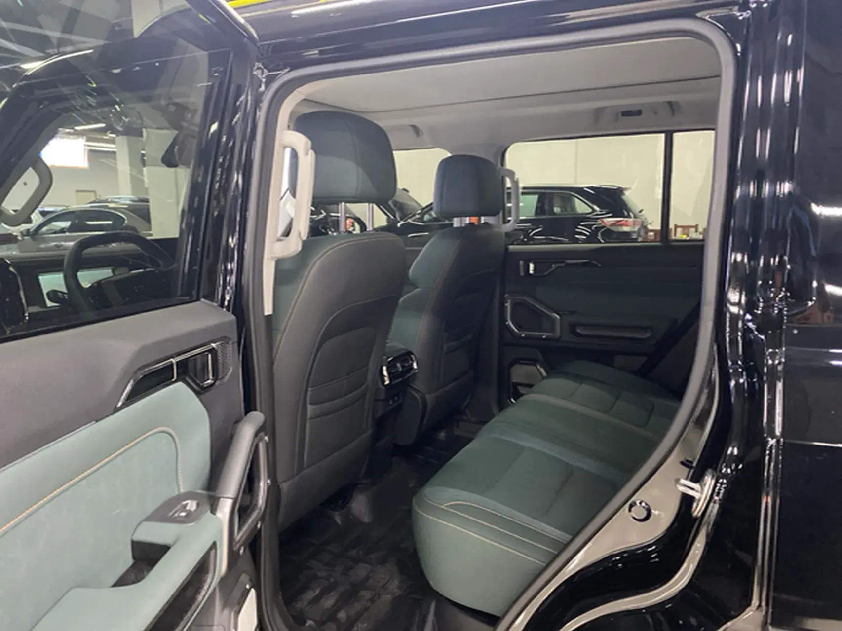 2023 JETOUR TRAVELLER thumbnail 3