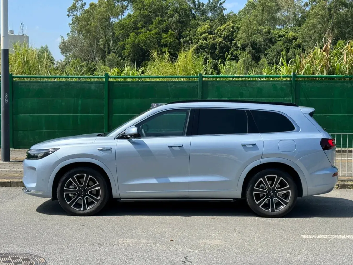 2024 AITO AITO thumbnail 3