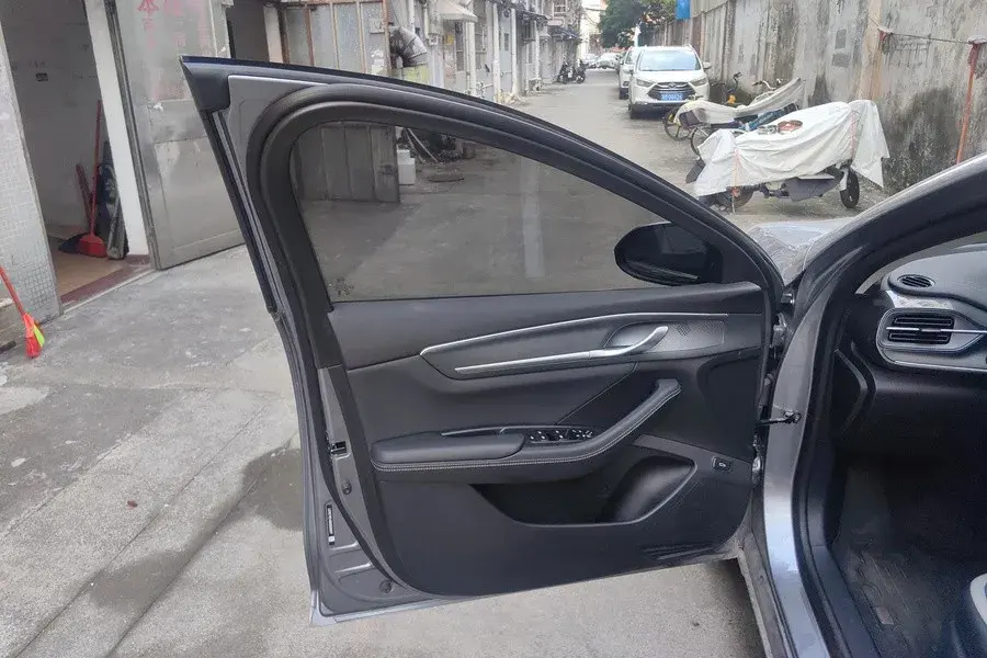 2024 BYD QIN thumbnail 3