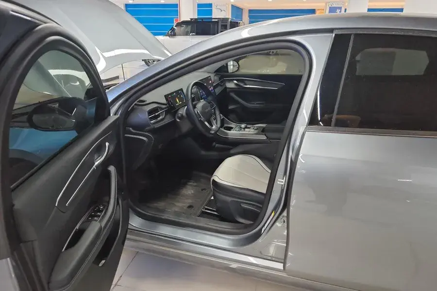 2024 BYD QIN thumbnail 2