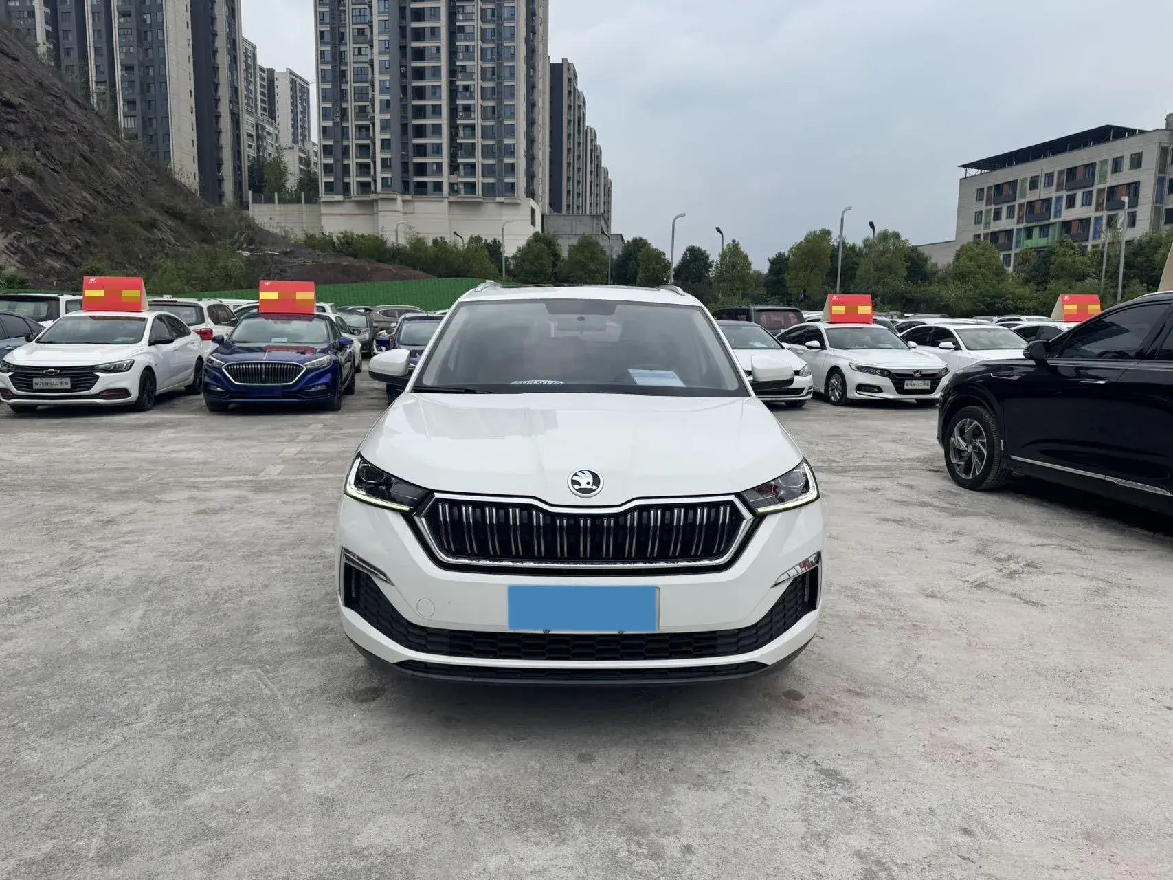 2020 SKODA KAMIQ thumbnail 2