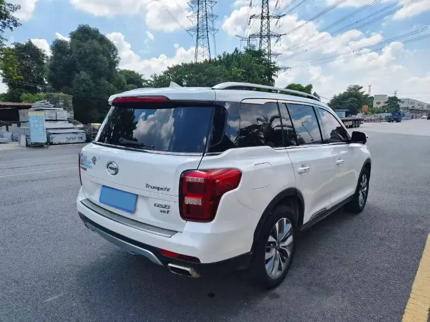 2017 GAC TRUMPCHI thumbnail 4