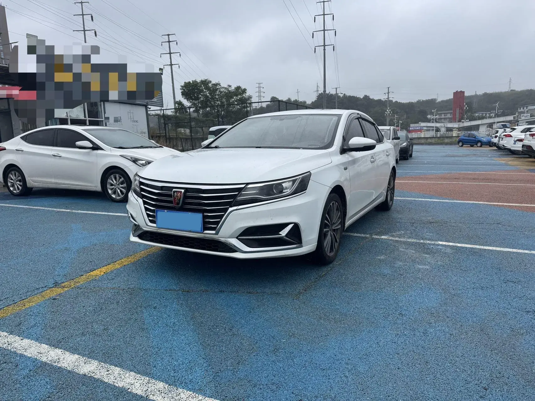 2020 ROEWE I6 view 1