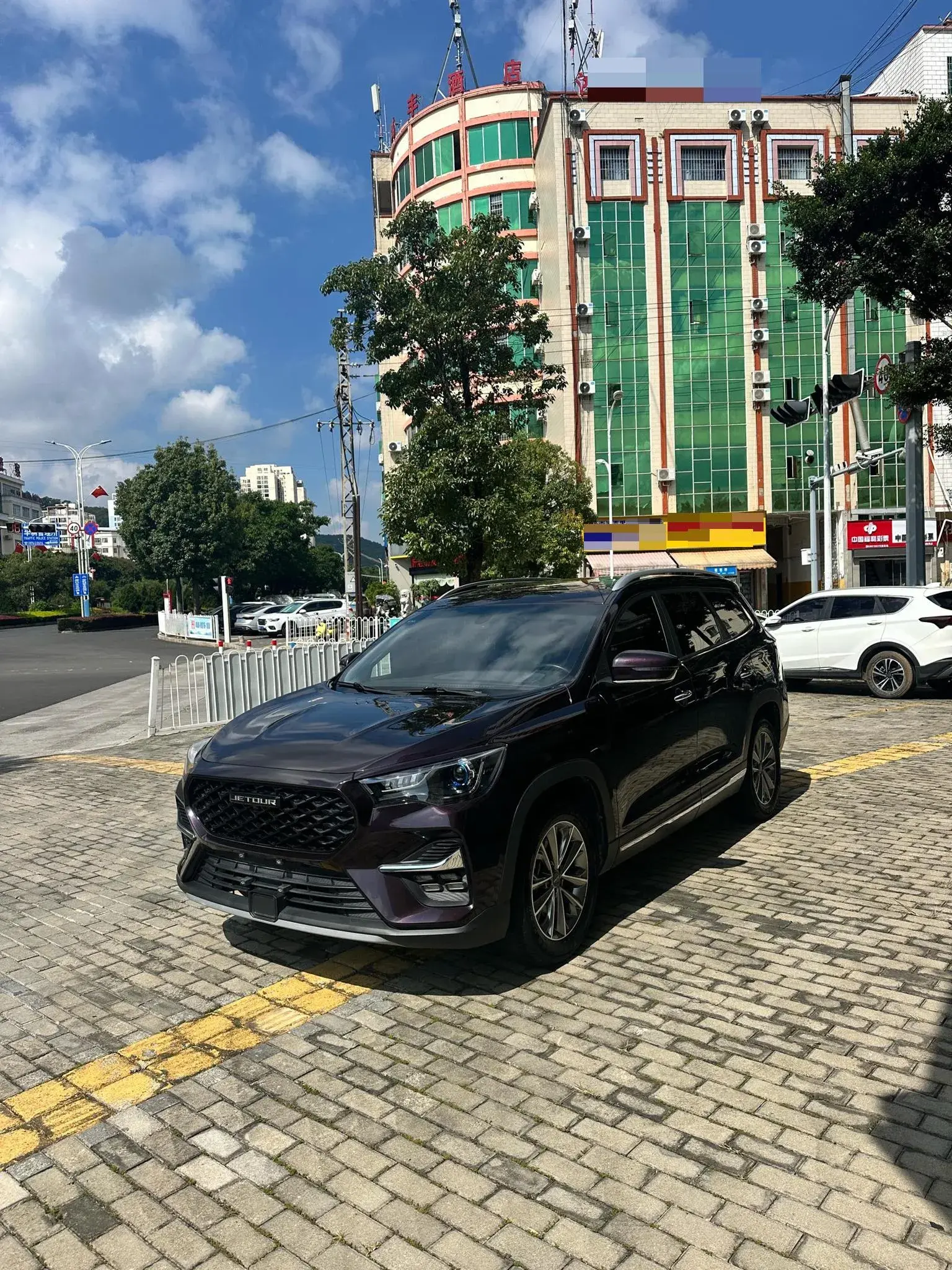 2020 JETOUR X90 view 1