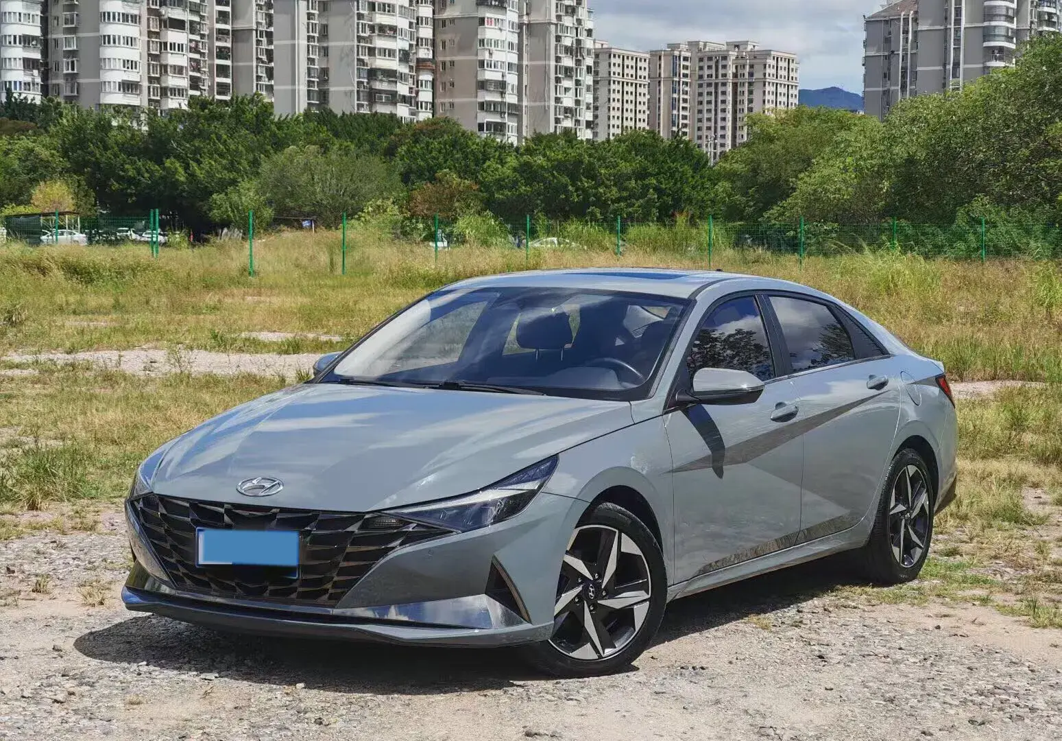 2021 HYUNDAI ELANTRA view 1