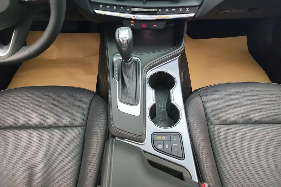 2023 CADILLAC CT4 thumbnail 4