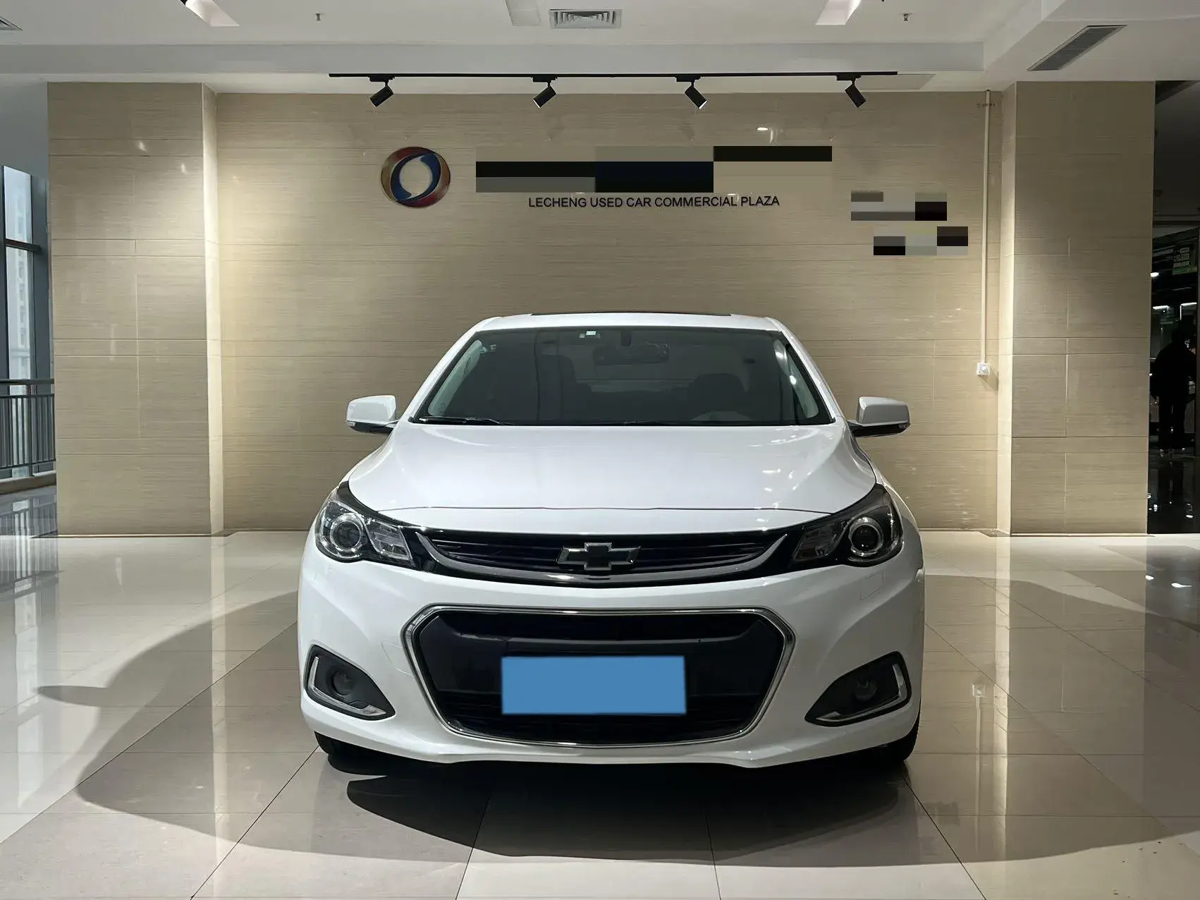 2018 CHEVROLET MALIBU thumbnail 2