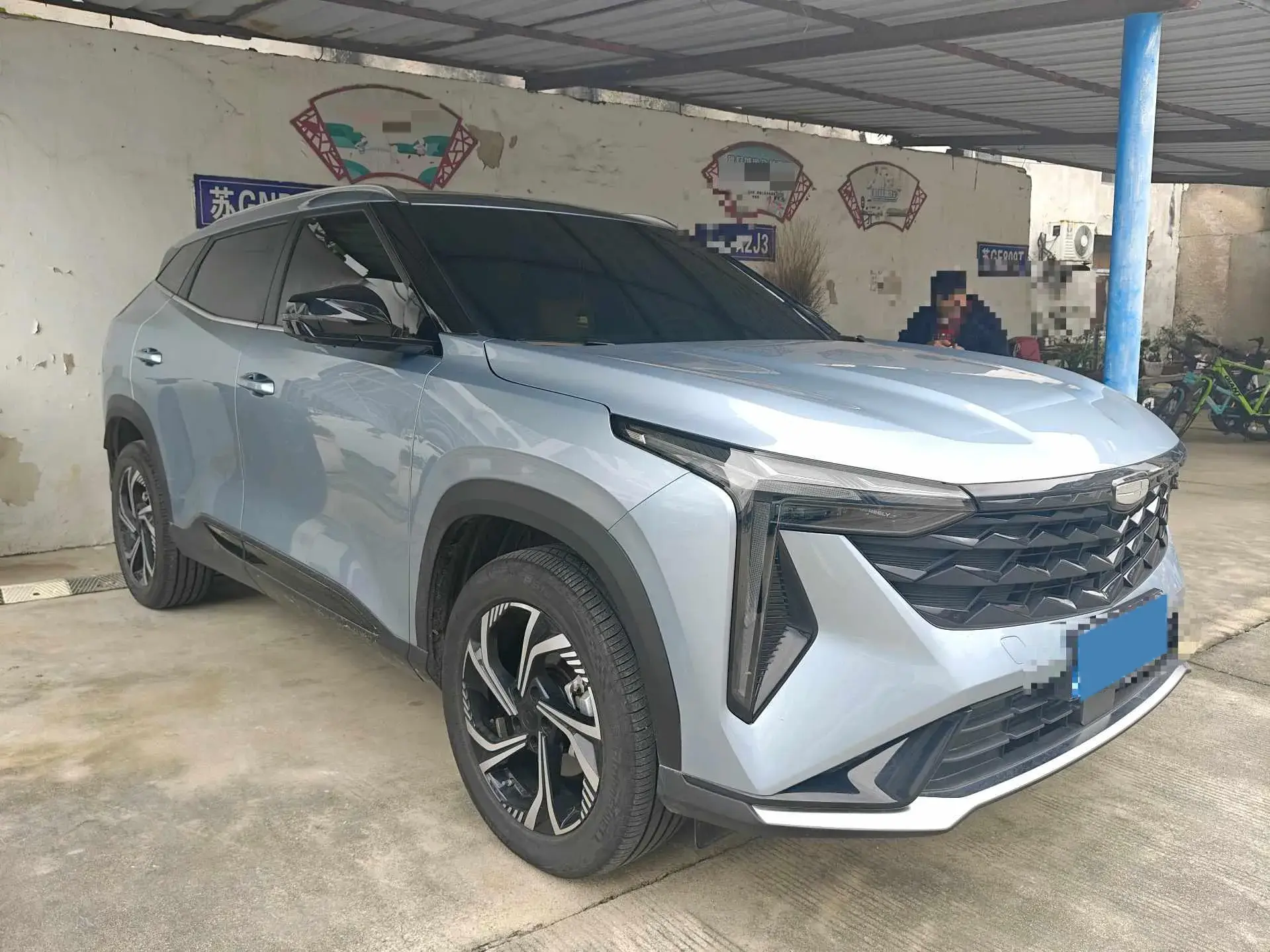 2024 GEELY AZKARRA thumbnail 3