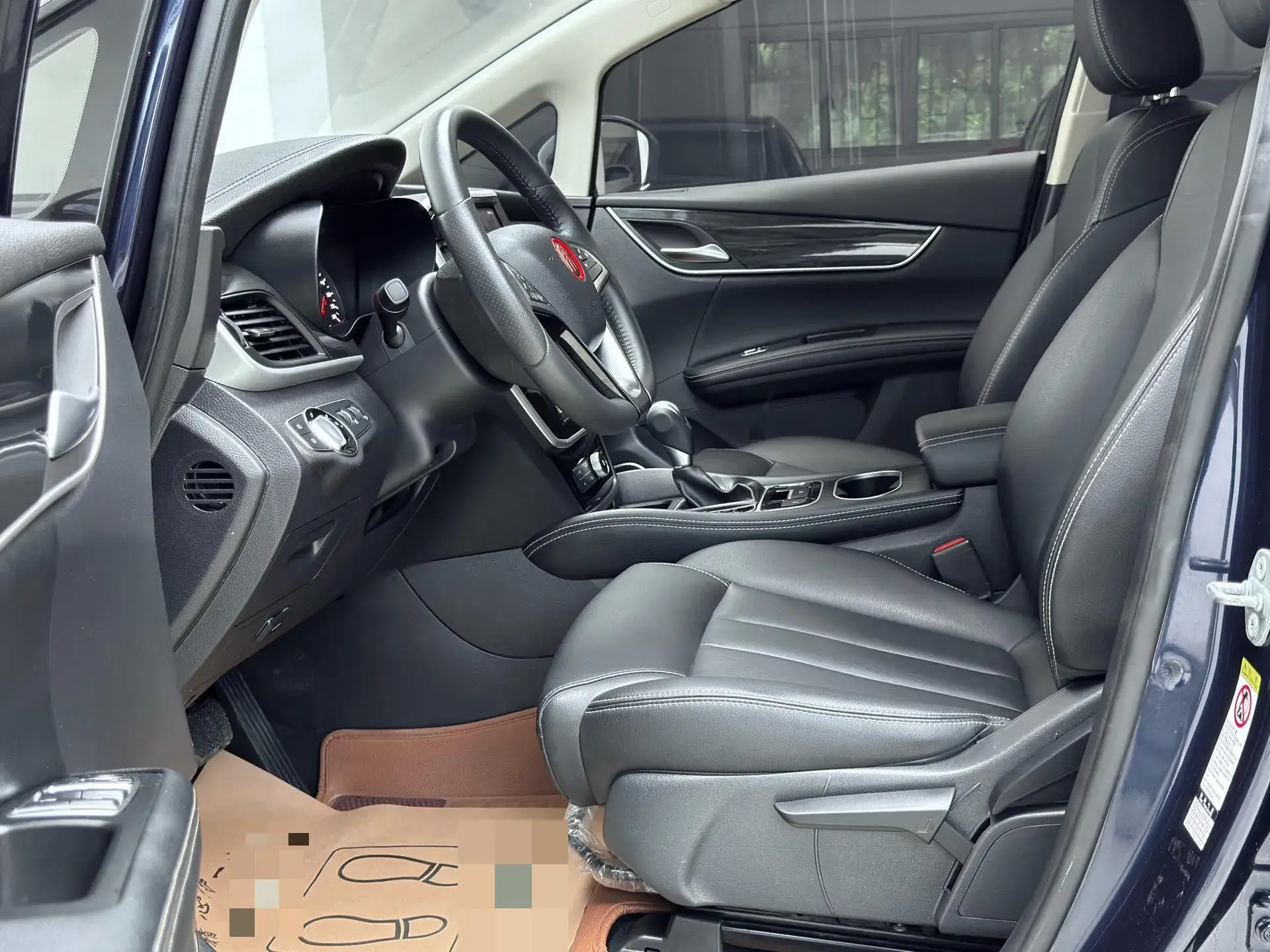 2018 BYD SONG thumbnail 3