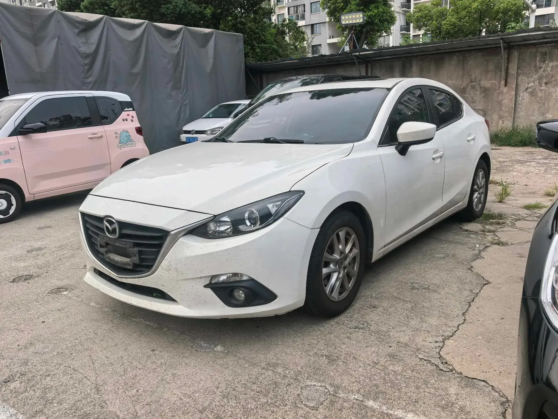 2019 MAZDA 3 view 1