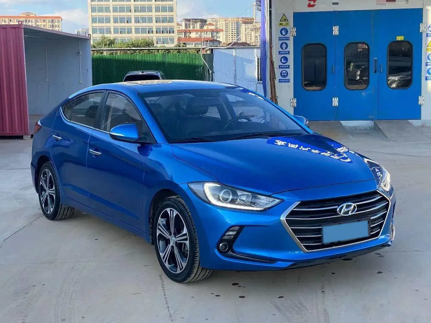 2018 HYUNDAI ELANTRA thumbnail 3